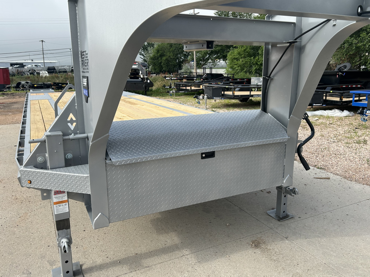New 2025 Diamond C Trailers FMAX207MR30X102 Flatbed Trailer
