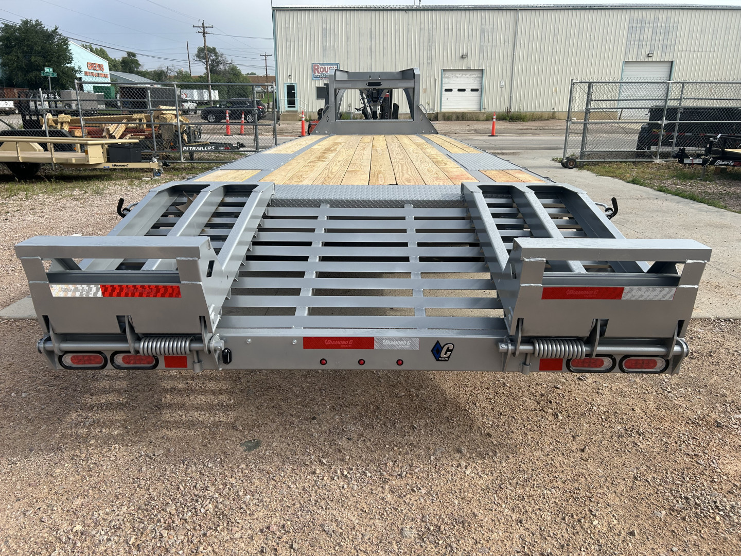 New 2025 Diamond C Trailers FMAX207MR30X102 Flatbed Trailer