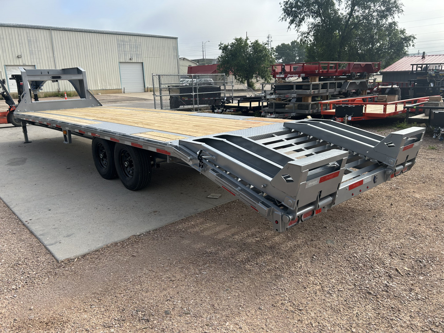 New 2025 Diamond C Trailers FMAX207MR30X102 Flatbed Trailer