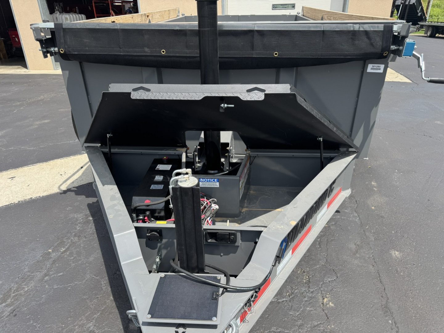 New 2025 Diamond C 82X14 LPT207 - PACESETTER EDITION TELESCOPIC DUMP TRAILER