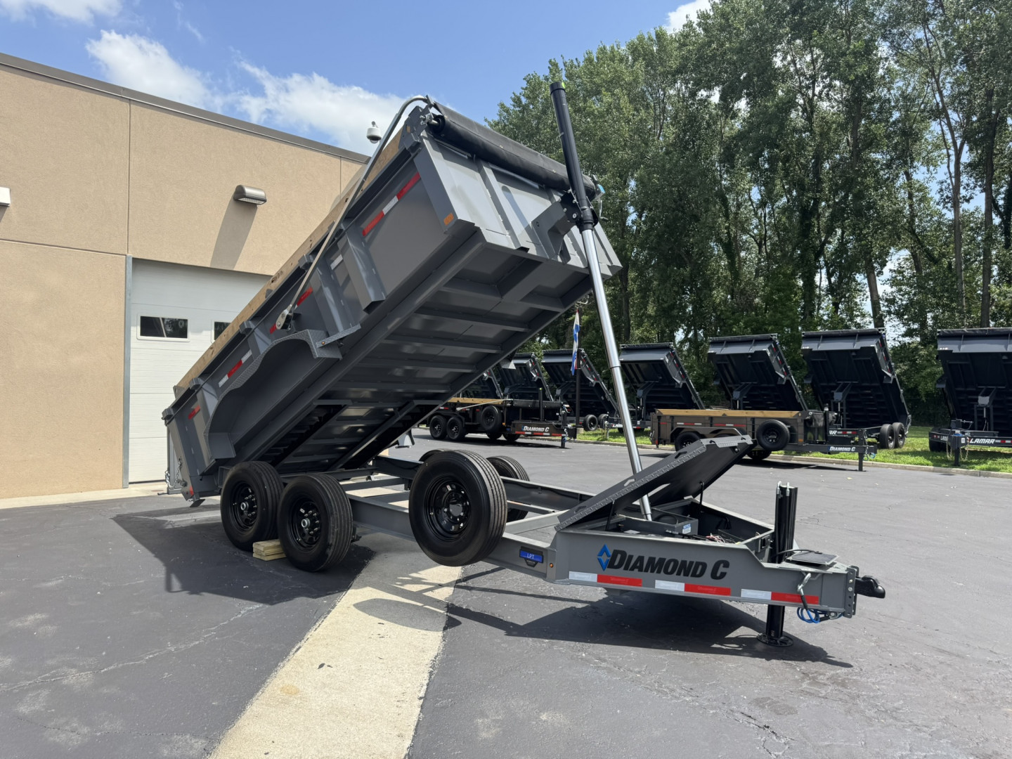 New 2025 Diamond C 82X14 LPT207 - PACESETTER EDITION TELESCOPIC DUMP TRAILER