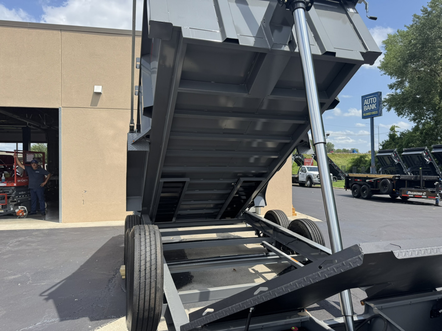 New 2025 Diamond C 82X14 LPT207 - PACESETTER EDITION TELESCOPIC DUMP TRAILER