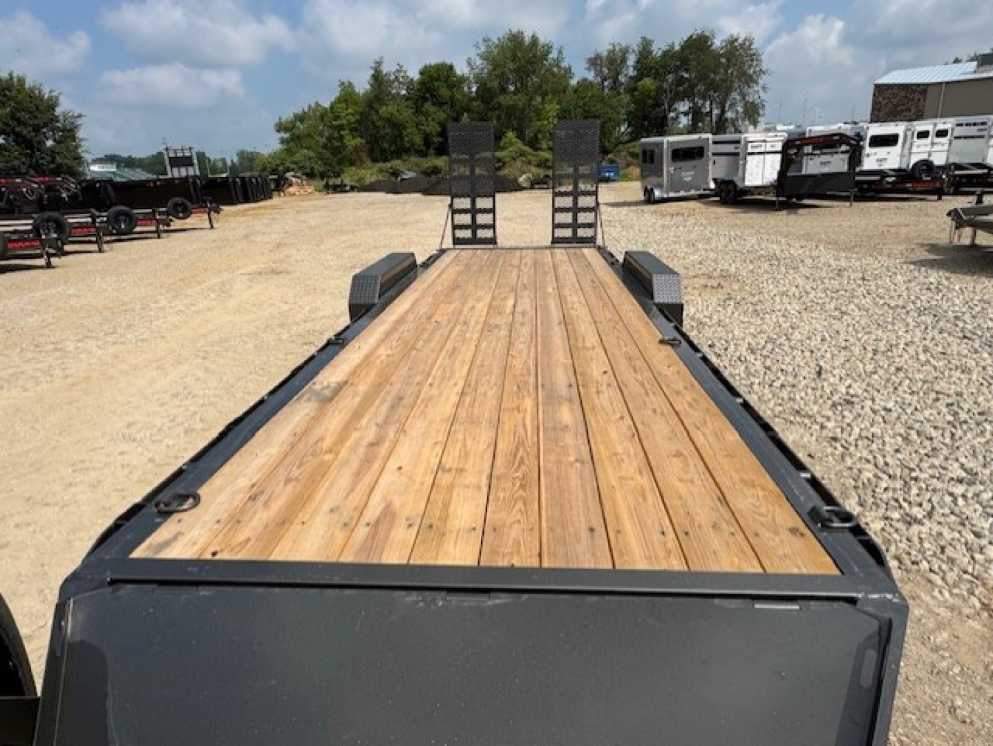 New 2026 MAXX-D EHX8324 Car Hauler