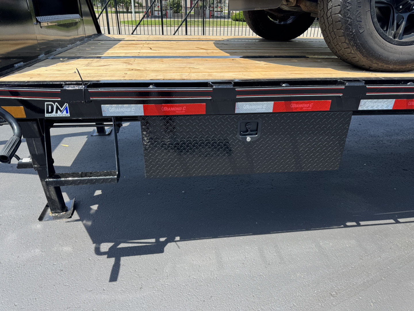 New 2025 DIAMOND C 102X32 GOOSENECK TRAILER FMAX210MR/XDR 2.0