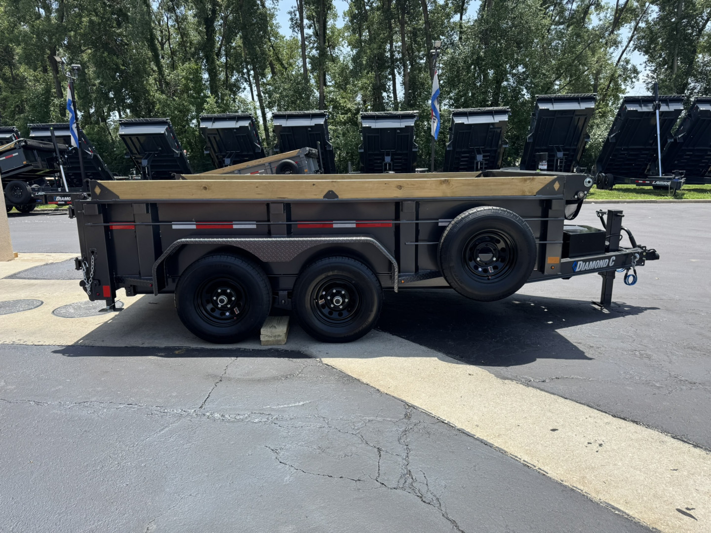 New 2025 Diamond C MDT206 77X12 TELESCOPIC PACESETTER EDITION DUMP TRAILER
