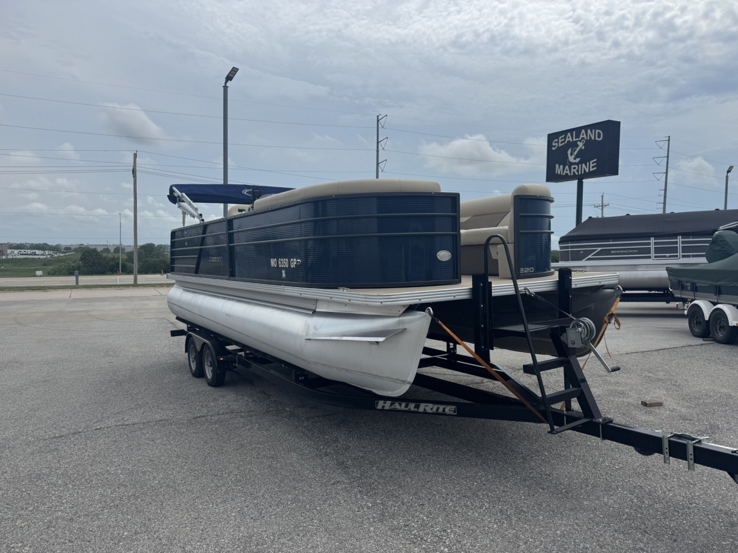 Used 2021 Crest 220 Classic LX Pontoon Boat