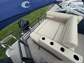 Used 2021 Crest 220 Classic LX Pontoon Boat