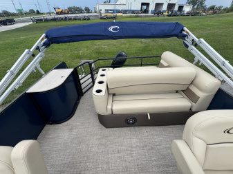 Used 2021 Crest 220 Classic LX Pontoon Boat