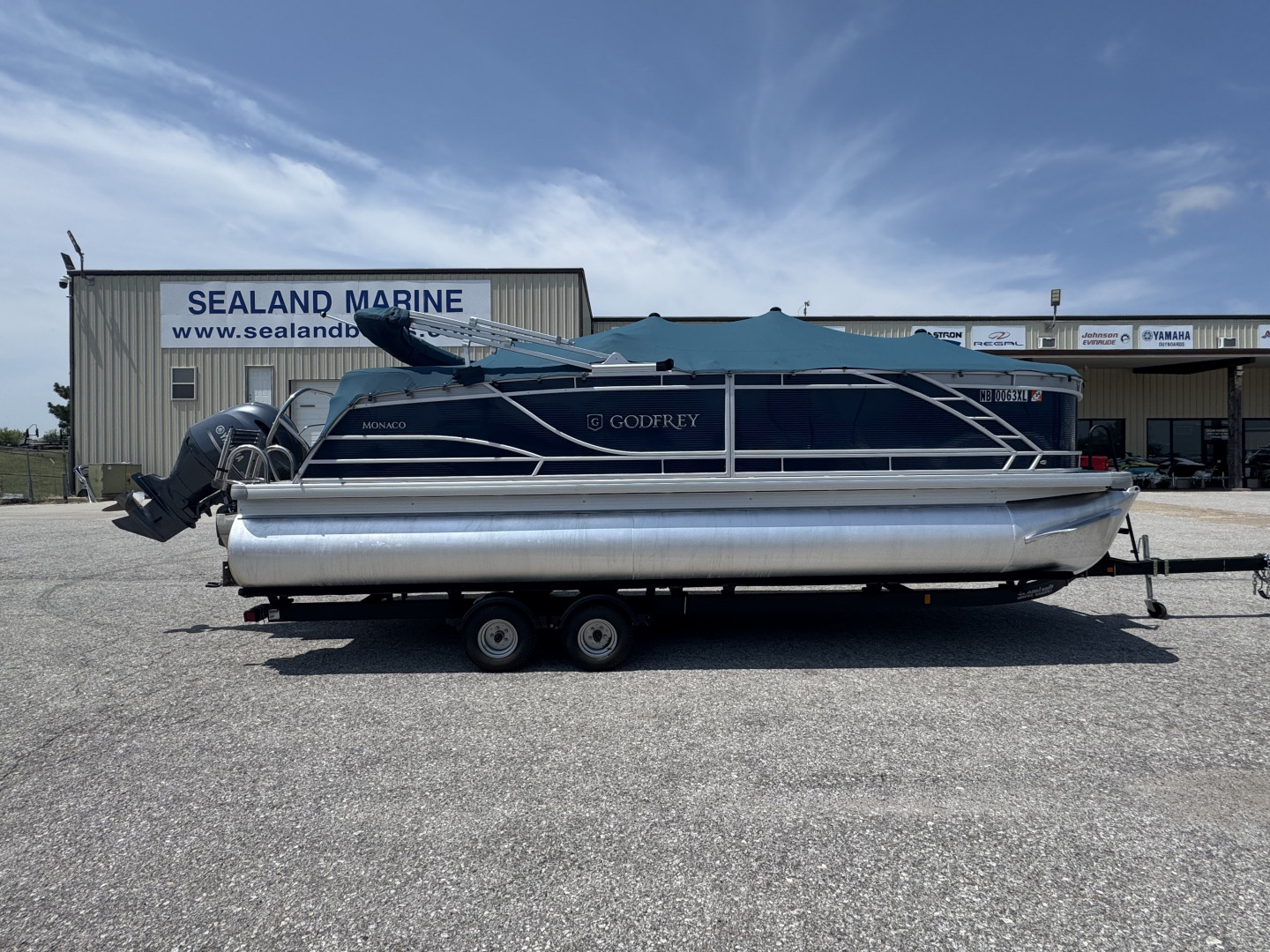 Used 2023 Godfrey Tri-toon Monaco 235