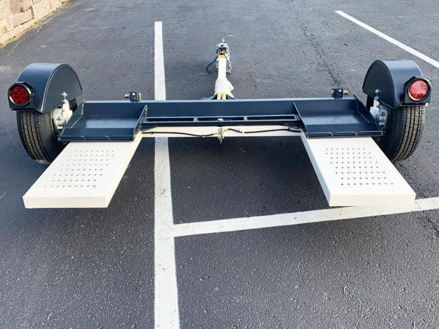New Stehl-Tow 83" Wide Tilt Bed Tow Dolly - Surge Disc Brakes!
