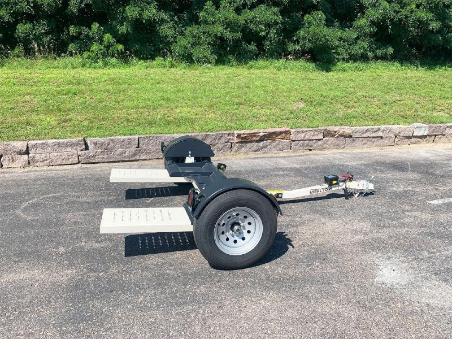 New Stehl-Tow 83" Wide Tilt Bed Tow Dolly - Electric Brakes