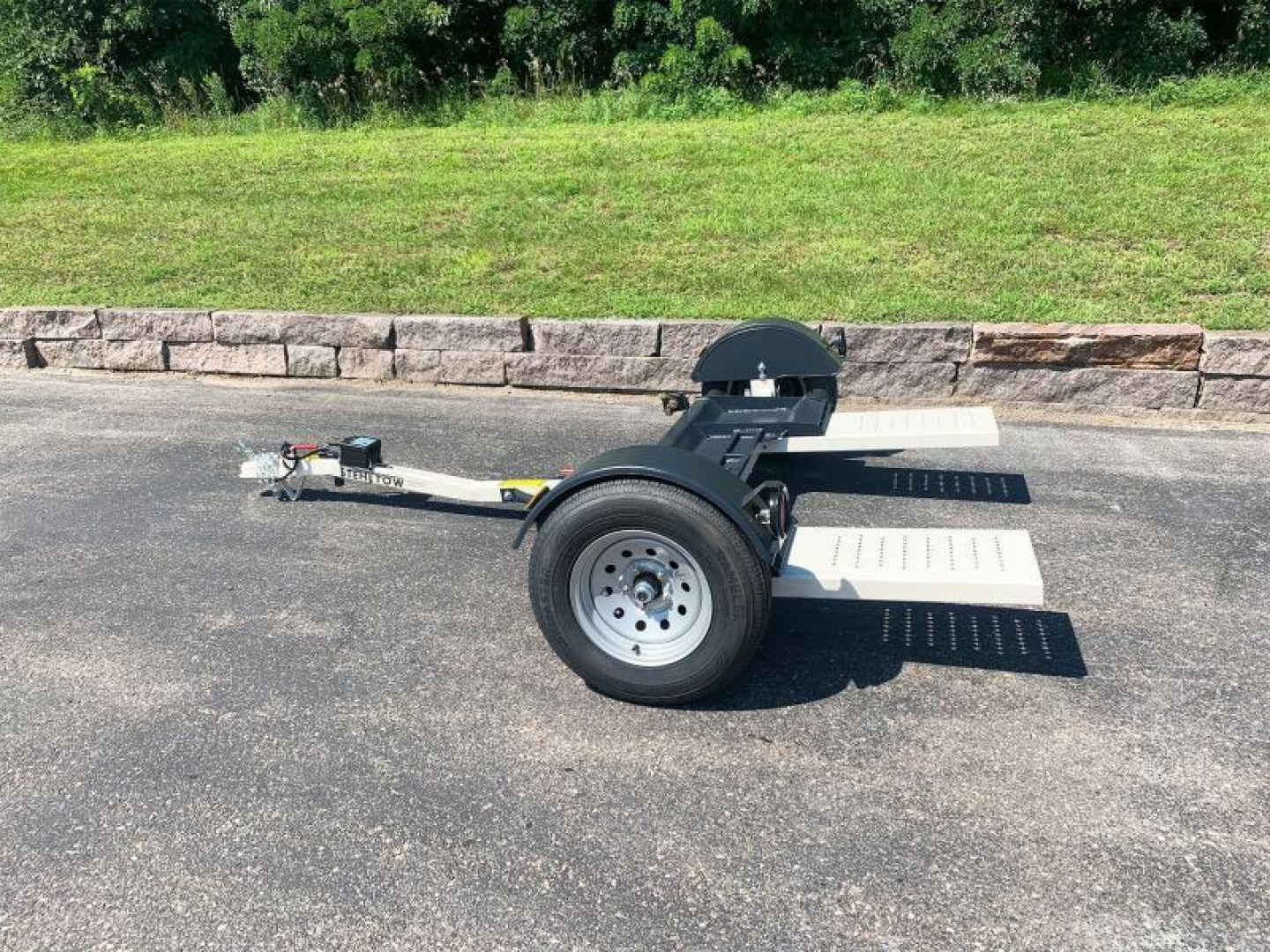 New Stehl-Tow 83" Wide Tilt Bed Tow Dolly - Electric Brakes