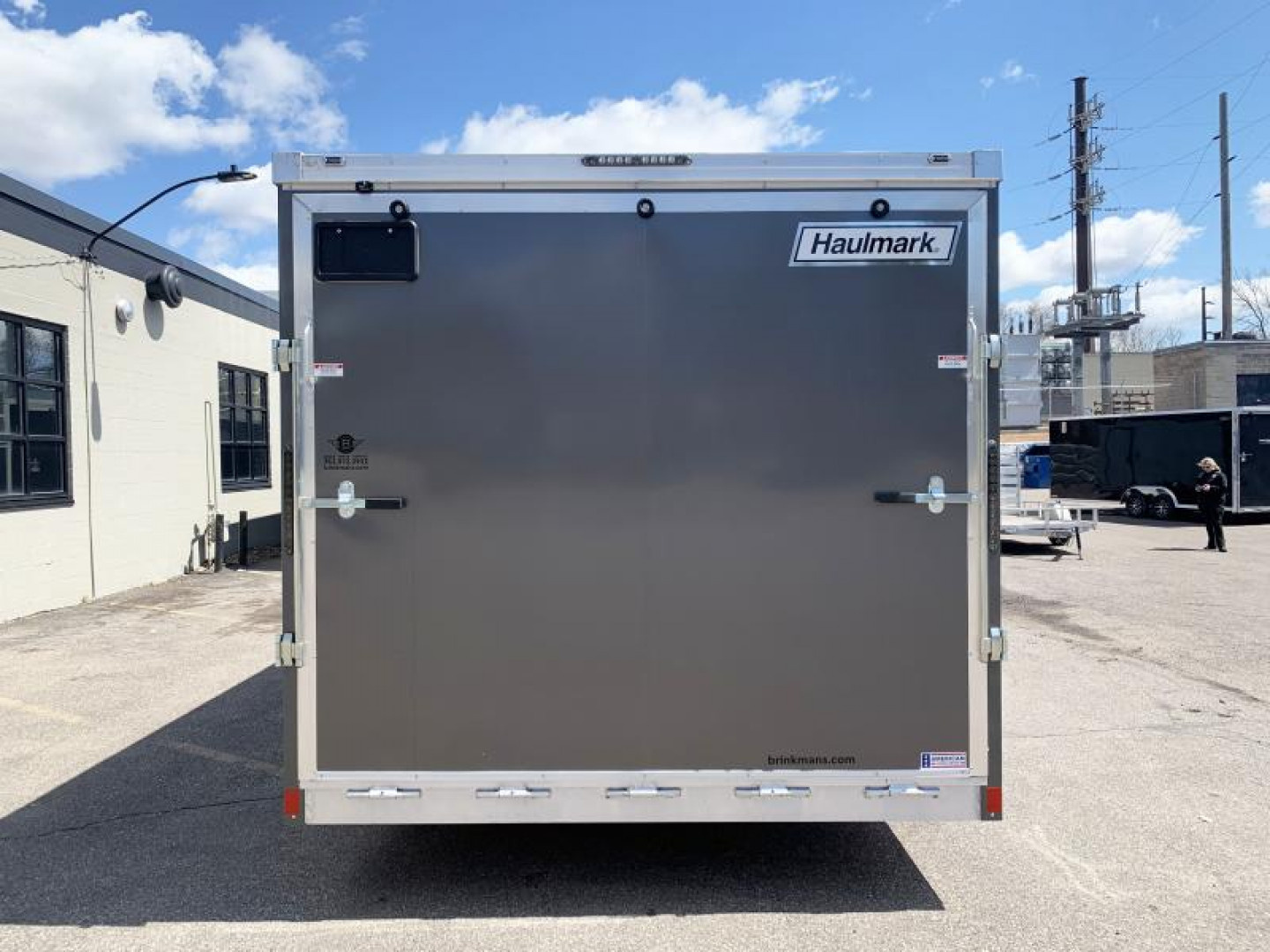 New Deluxe Haulmark Grizzly 8.5x20 Enclosed Aluminum Car /Cargo Trailer - Rear Ramp!