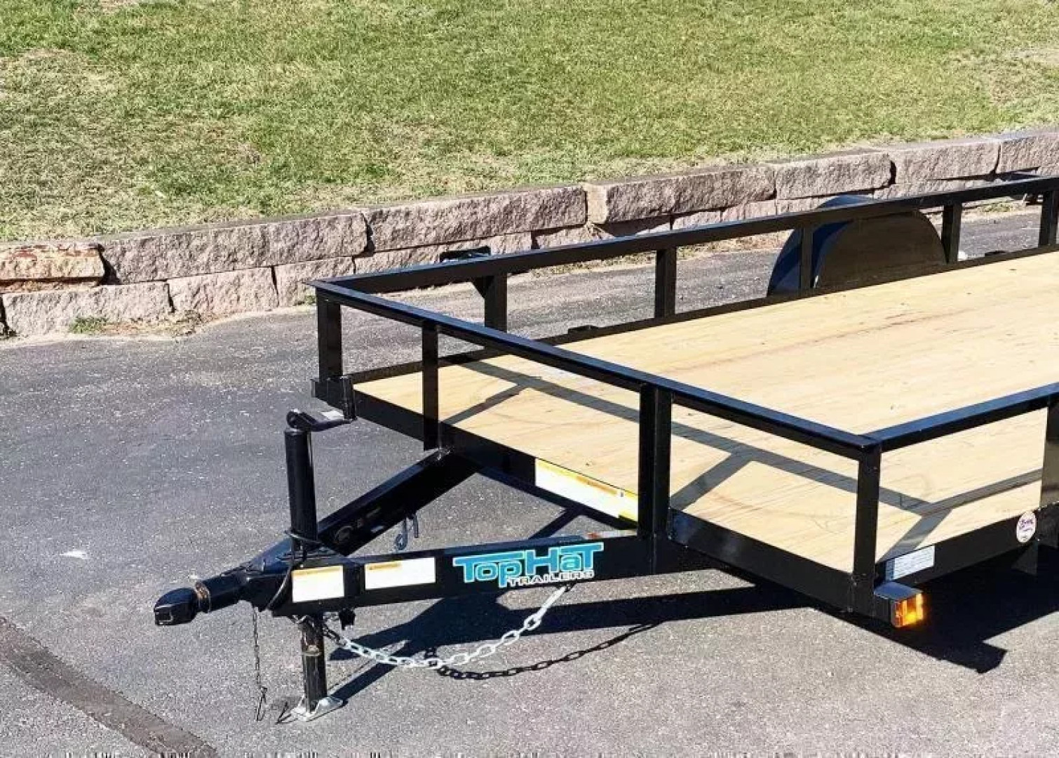 New Top Quality Top Hat 77x14 Open Utility Trailer - Rear Ramp!