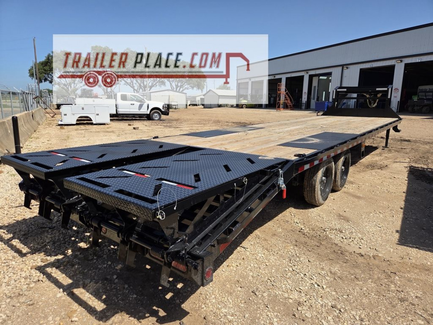 New 2026 IRON BULL 102"X32' 16K FDG W/RAMPAGE RAMPS