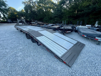 New 2025 Diamond C Trailers FMAX210 12' Hydraulic Dovetail 32'X102  Flatbed Trailer