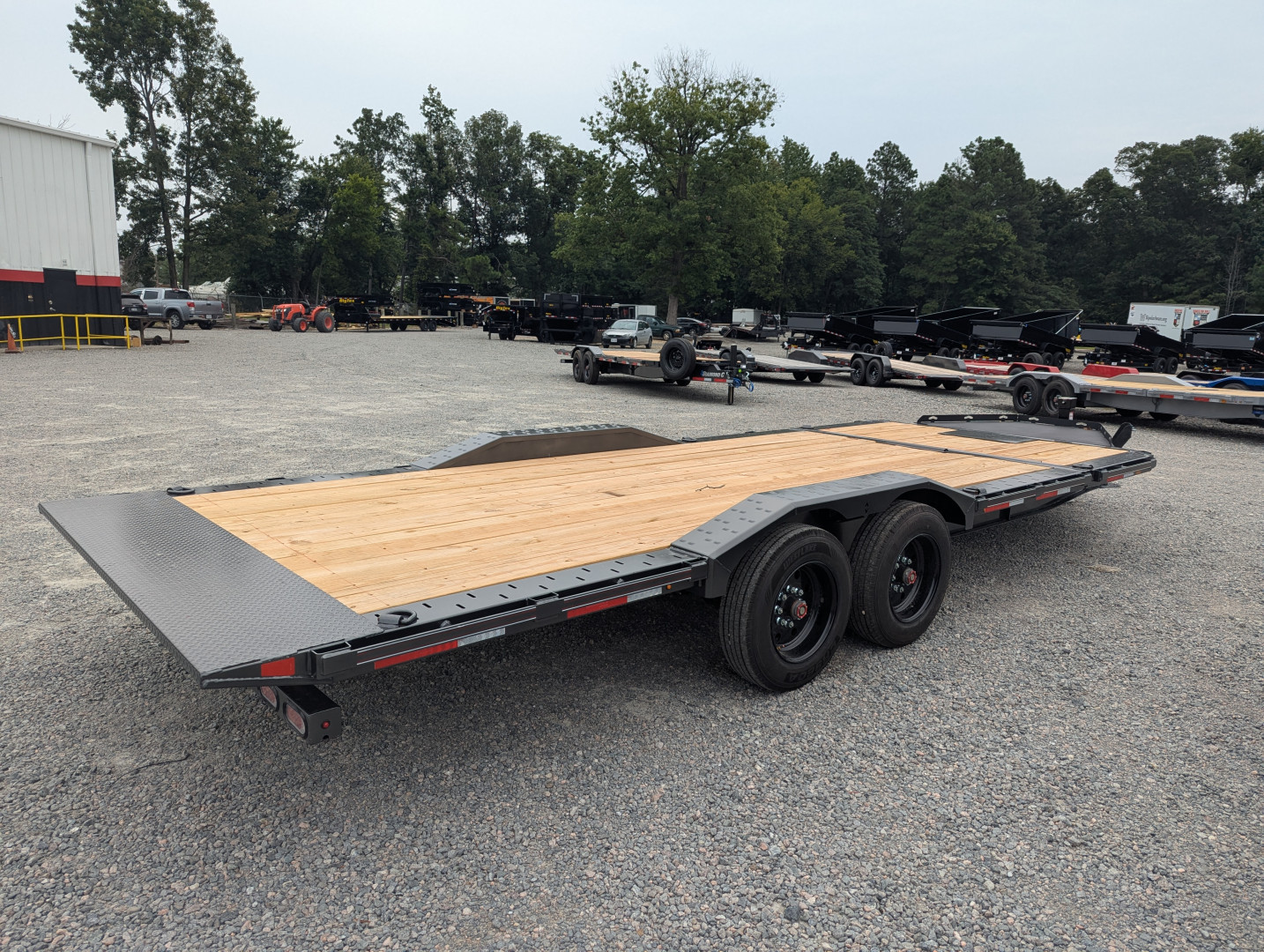 New 2025 Diamond C Trailers Diamond C HXD 208 22' Tilt Equipment Trailer Tilt Trailer