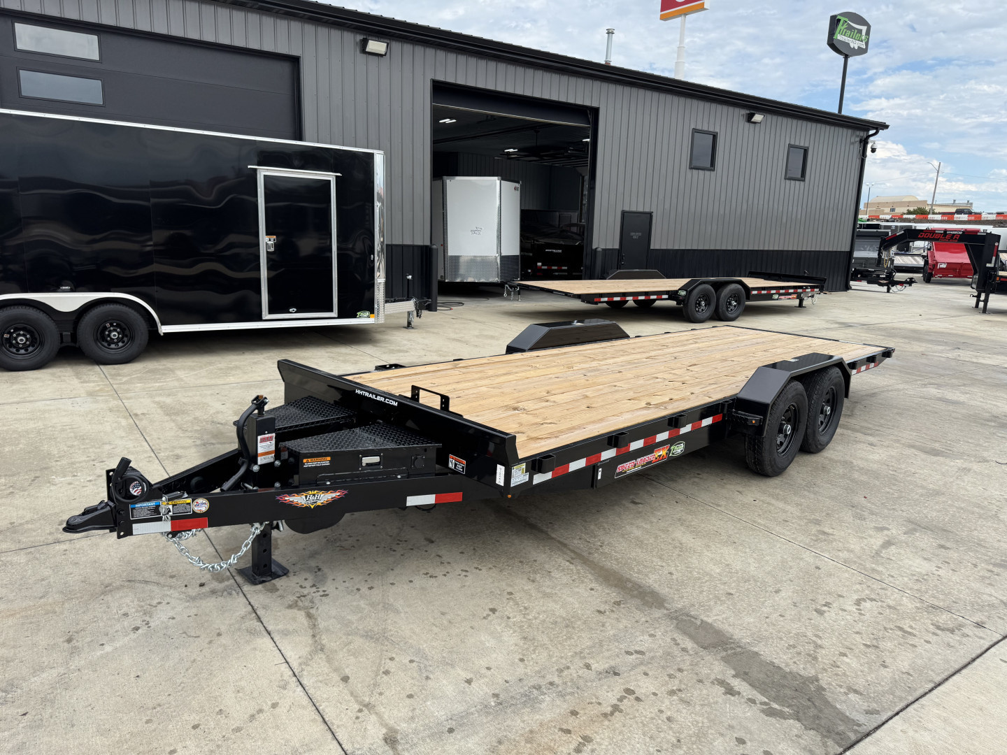 New NEW 2025 H&H Speedloader 22’ POWER TILTbed flatbed Trailer 2-7000 lb axles =14K DRIVE OVER FENDERS