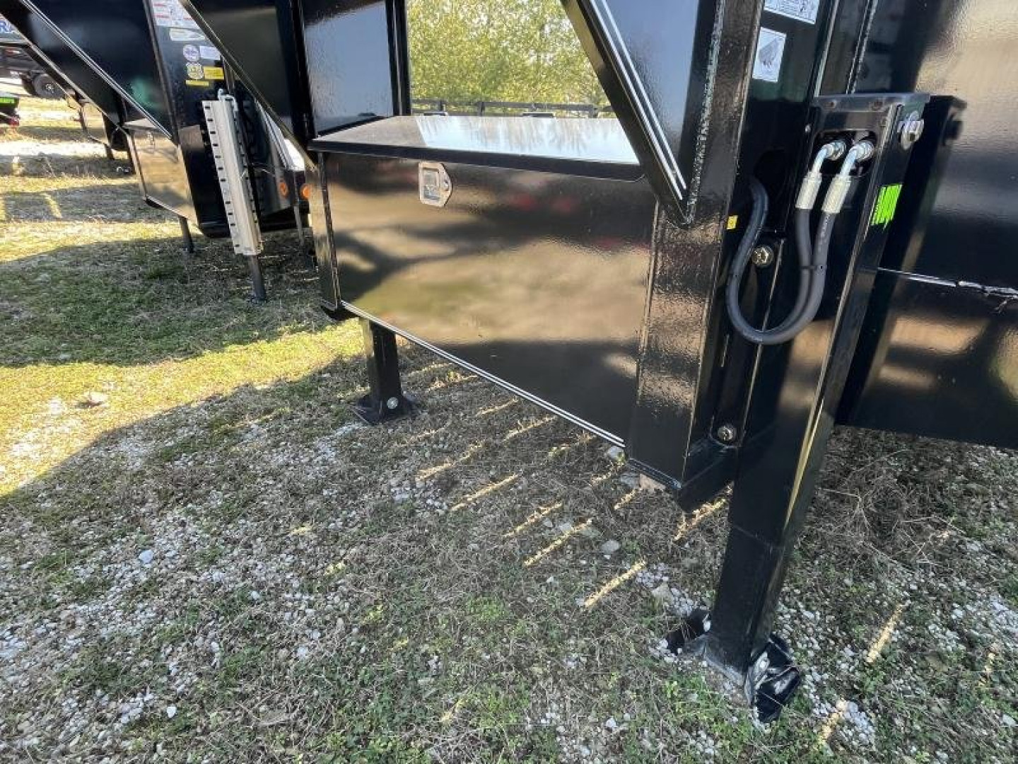 New 2023 Load Trail 102" X 32' TANDEM AXLE 24K GOOSENECK 9' HYDRAULIC DOVE W/ BLOCKWOOD HYDRAULIC DISC BRAKES & HYDRAULIC JACKS Deckover Trailer