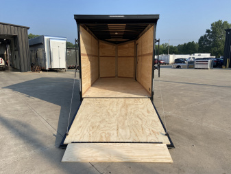 New United UJ 16' V-Nose Enclosed Cargo Trailer