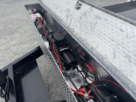 New 2026 Traxx Trailers Fully Hydraulic Tilt Trailer