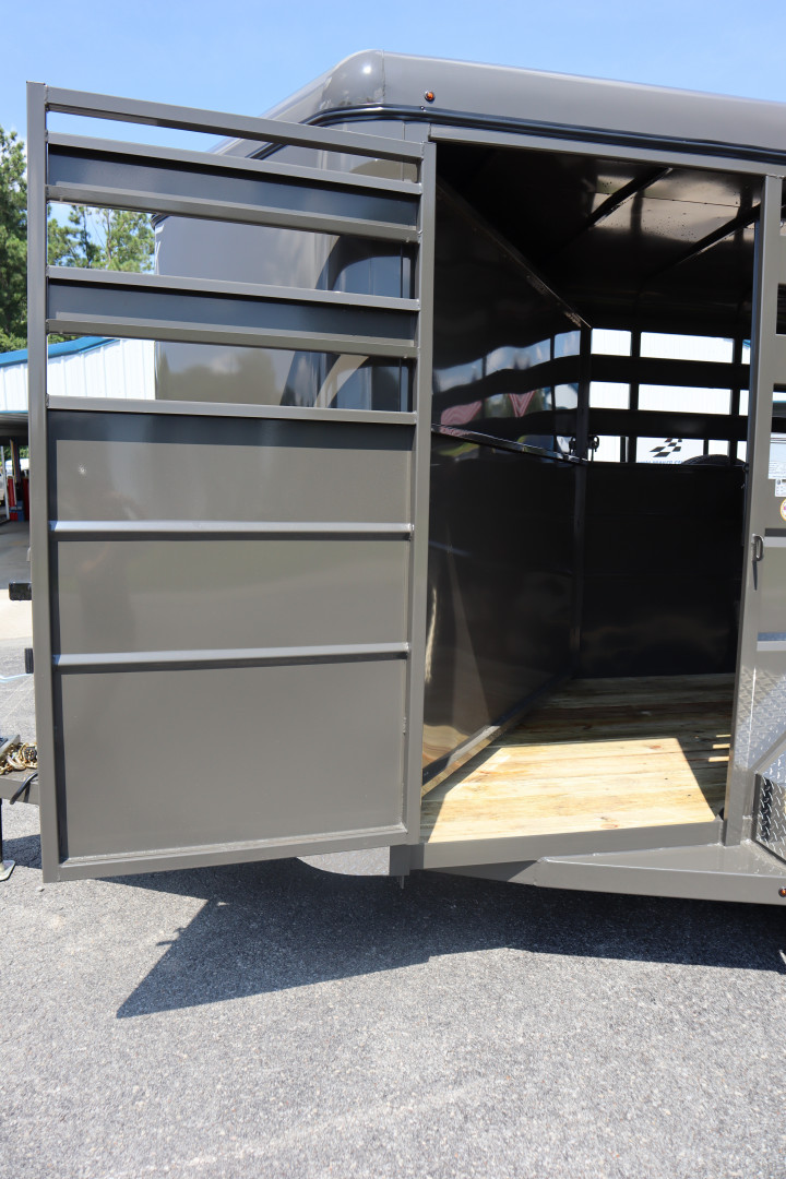 New 2026 Valley Trailers 2-Horse Economy Slant 14' x 6'8" x 7' (2800)