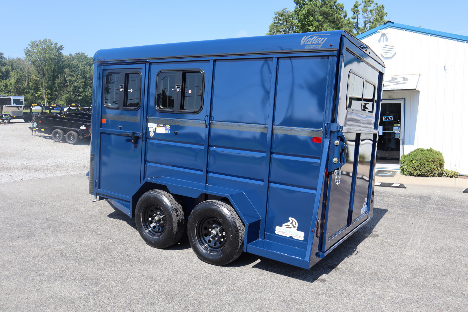 New 2026 Valley Trailers 2-Horse Slant Tack 14' x 6'8" x 7' (2820) Thoroughbred