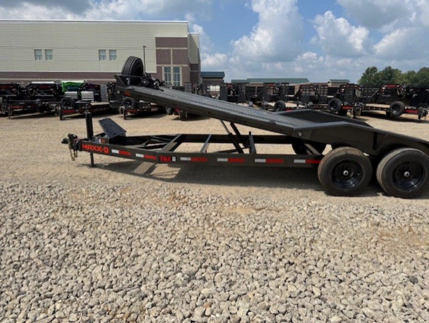 New 2026 MAXX-D T8X10224 Tilt Trailer