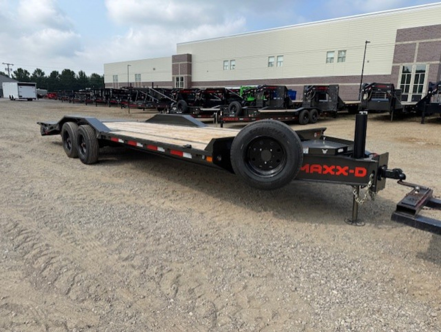New 2026 MAXX-D H9X10224 Equipment Trailer
