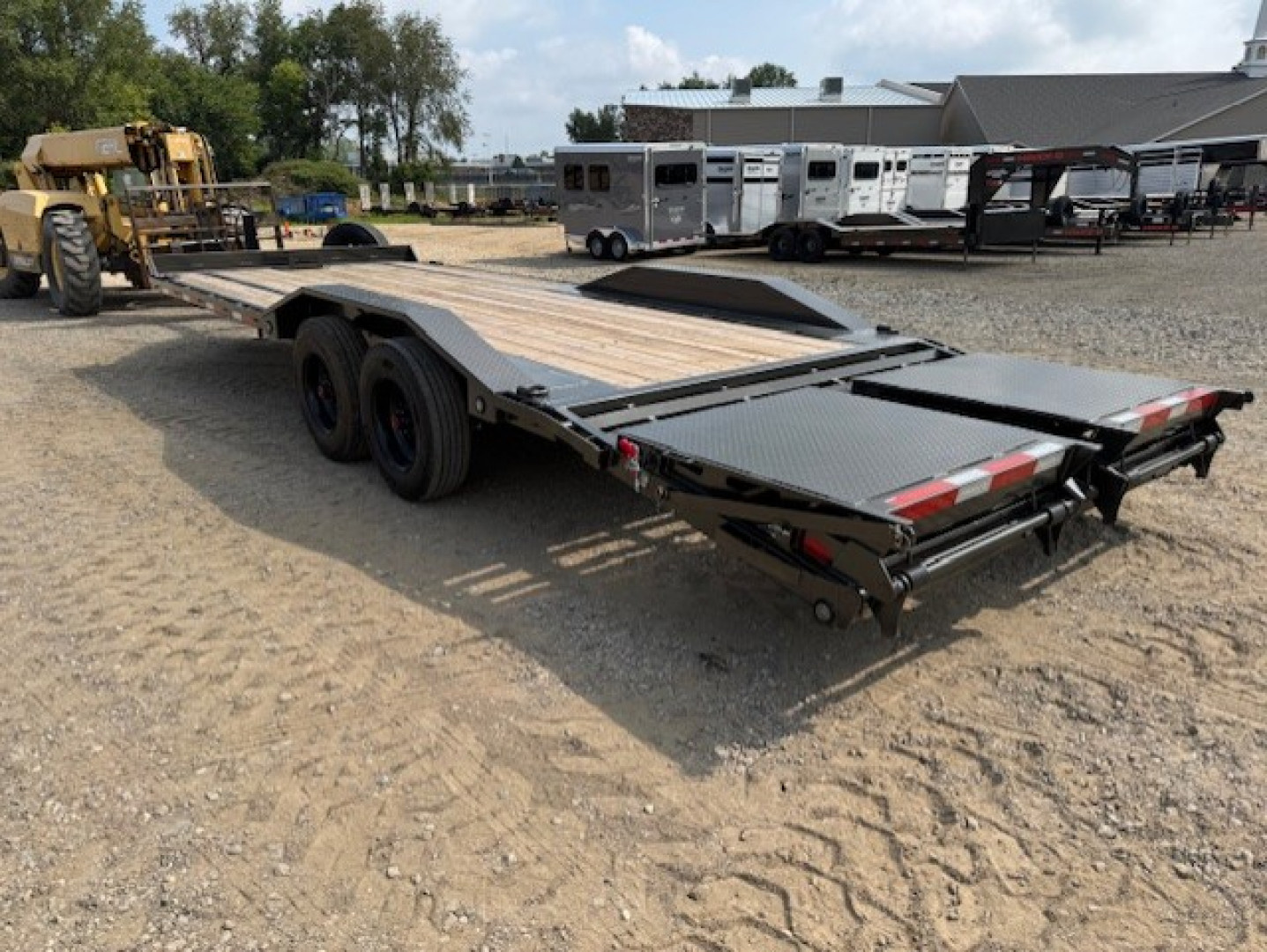 New 2026 MAXX-D H9X10224 Equipment Trailer