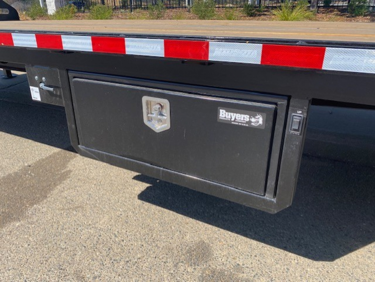 New 102x36 Tandem Axle 25.9K Gooseneck Flatbed w/Duals