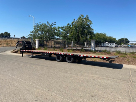 New 102x36 Tandem Axle 25.9K Gooseneck Flatbed w/Duals