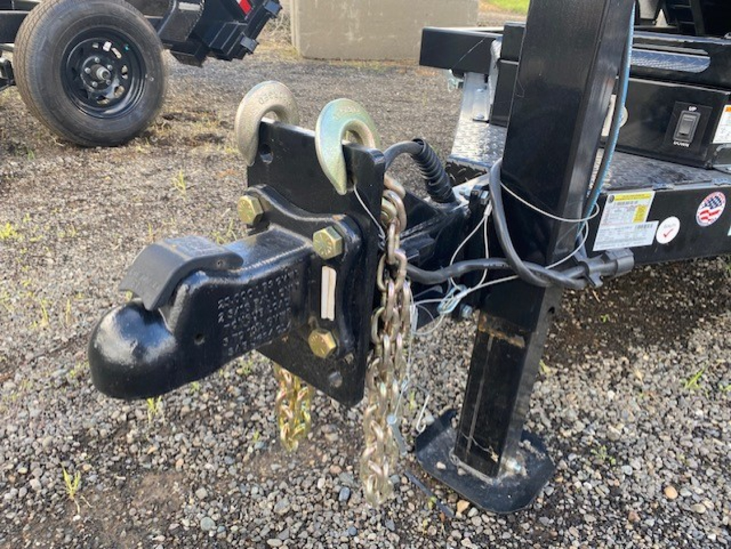 New 82x14 Tandem Axle 15.4K Dump w/Scissor