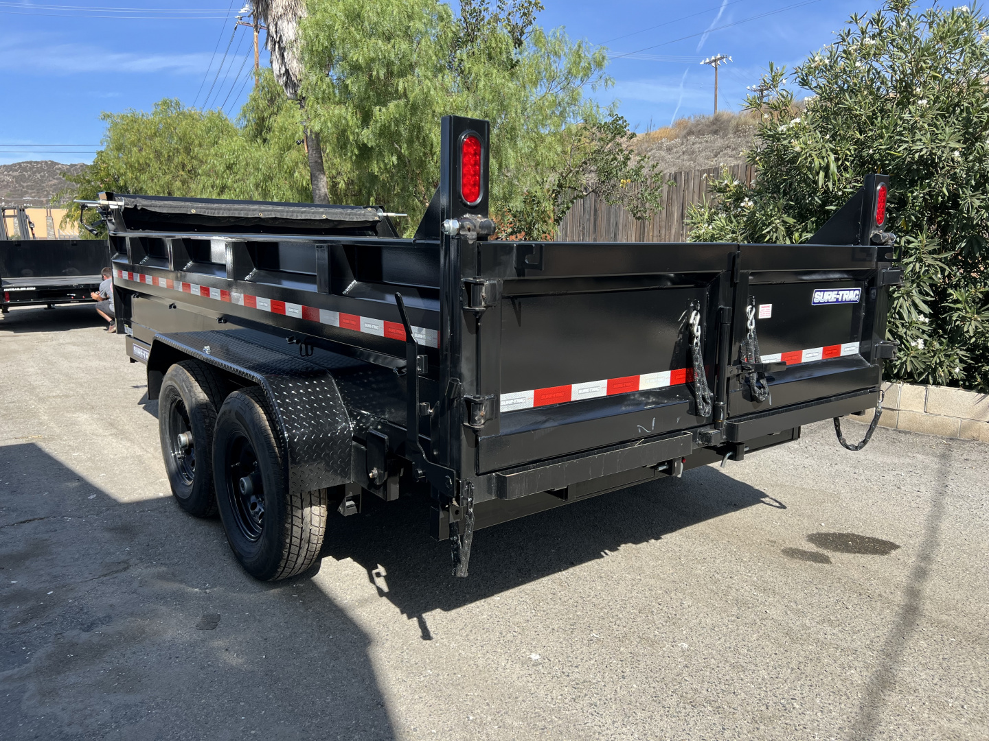 New 7x14 Tandem Axle 14K Scissor Dump Trailer
