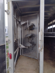 Used 1998 Barrett 3 Horse Trailer