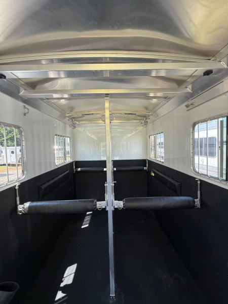 Used 2024 4-Star Trailers 4 - Horse Head to Head Gooseneck Horse Trailer