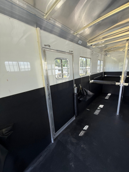 Used 2024 4-Star Trailers 4 - Horse Head to Head Gooseneck Horse Trailer