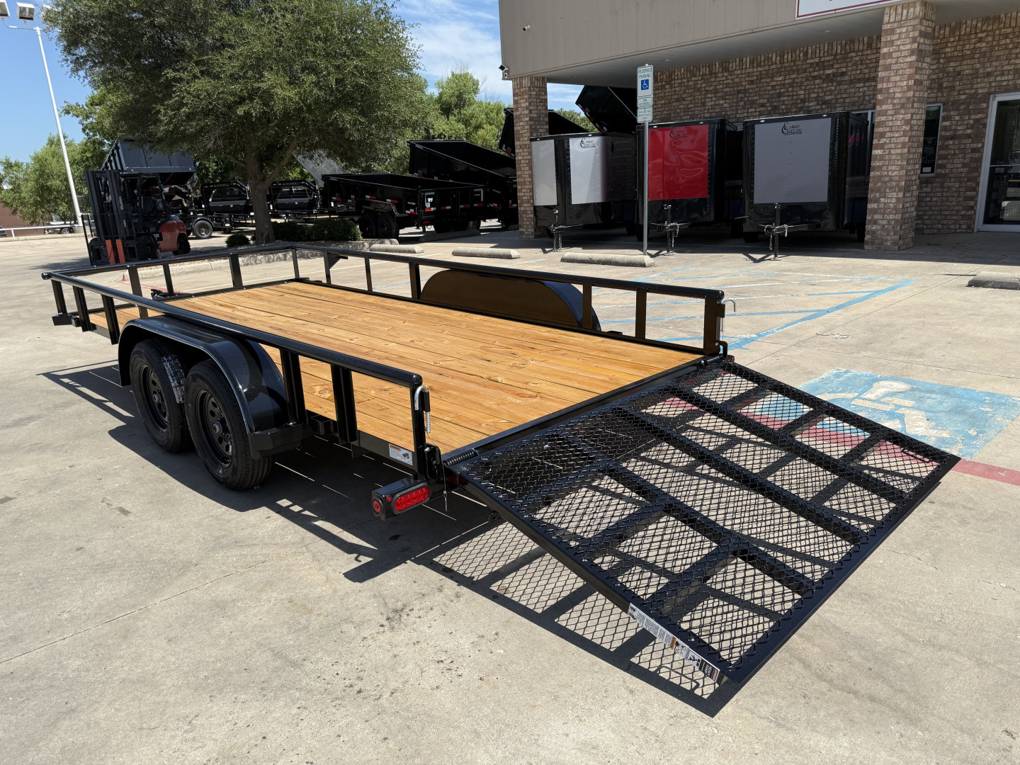 New 2025 Top Hat MP16X83-7E-R Utility Trailer