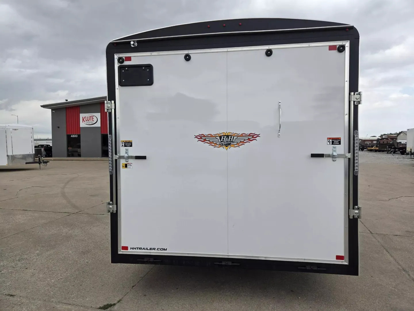 New 2025 H and H Trailer 8x16 HH Series Round Top V-Nose Enclosed Cargo Trailer  10K Tandem