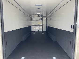New United USH 28' Racing Trailer