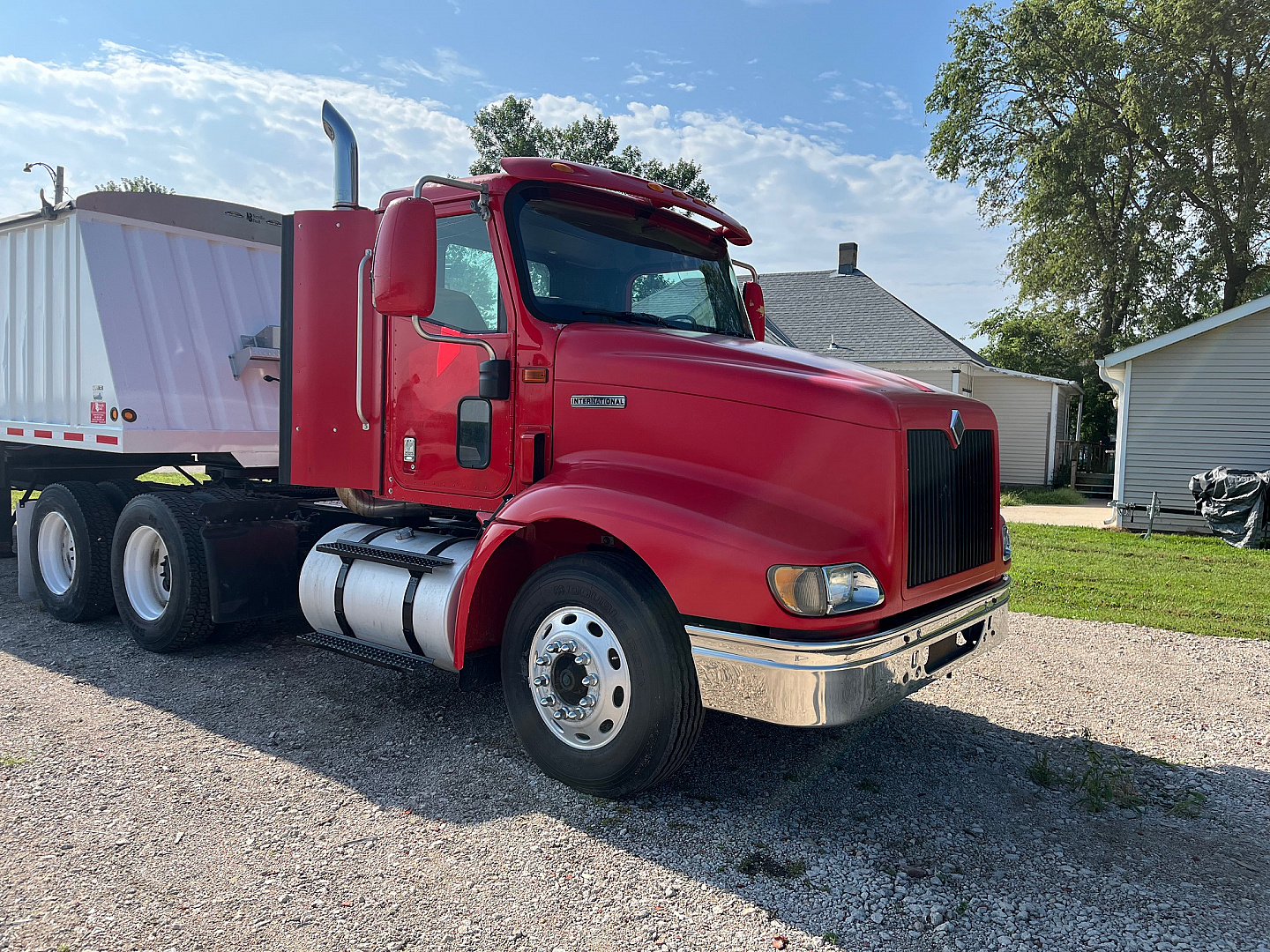 Used 2001 International 9100 Truck