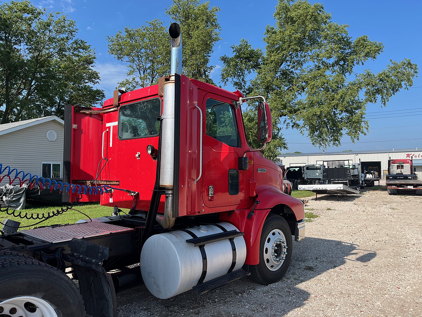 Used 2001 International 9100 Truck