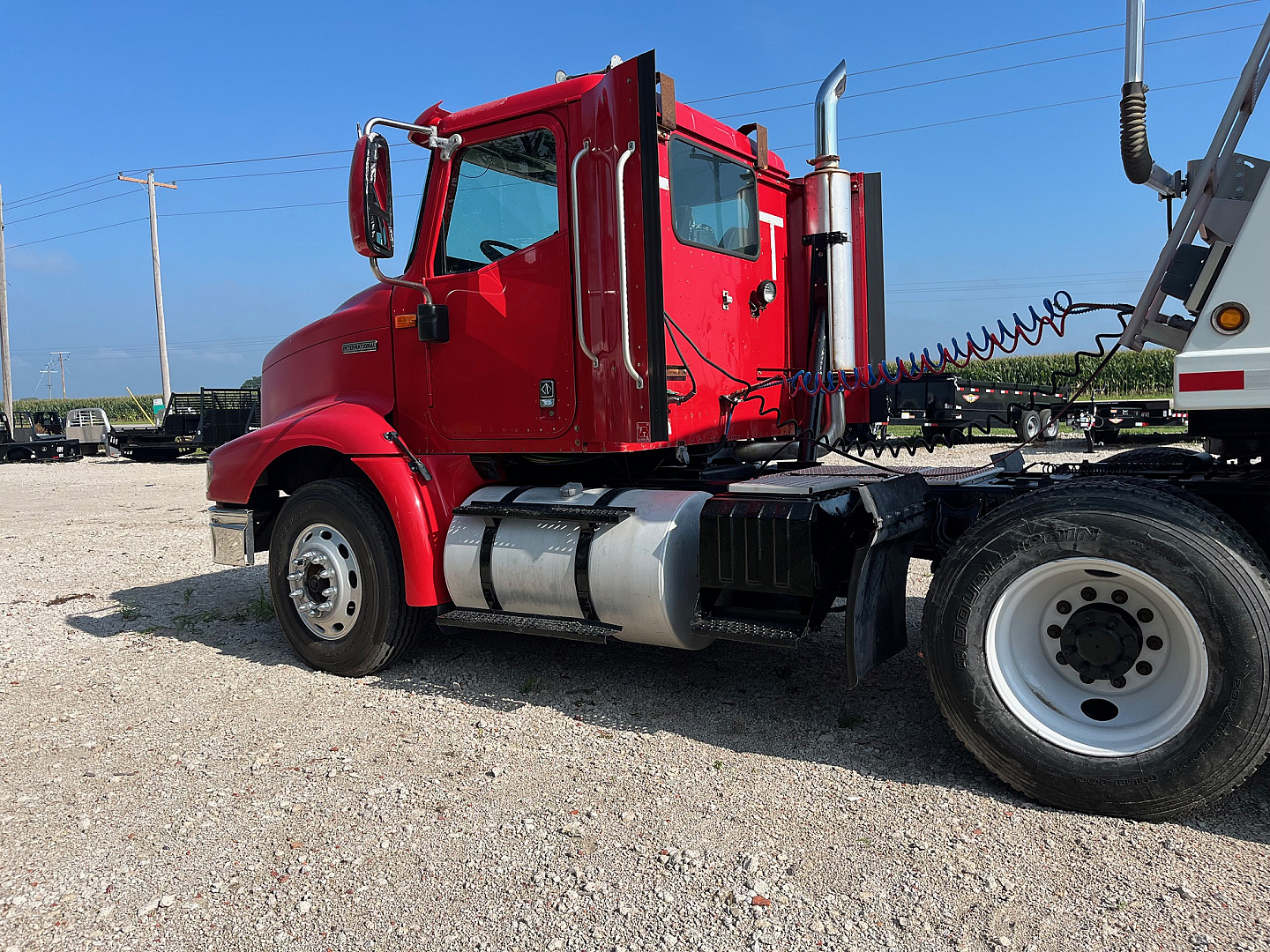 Used 2001 International 9100 Truck