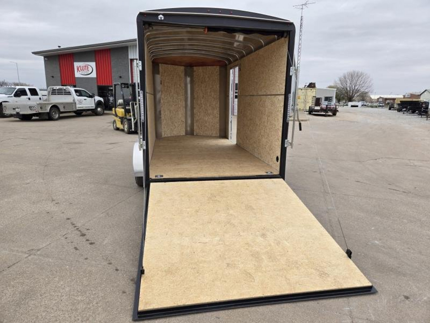 New 2025 H and H Trailer 7x14 HH Series Round Top V-Nose Enclosed Cargo Trailer  7K Tandem