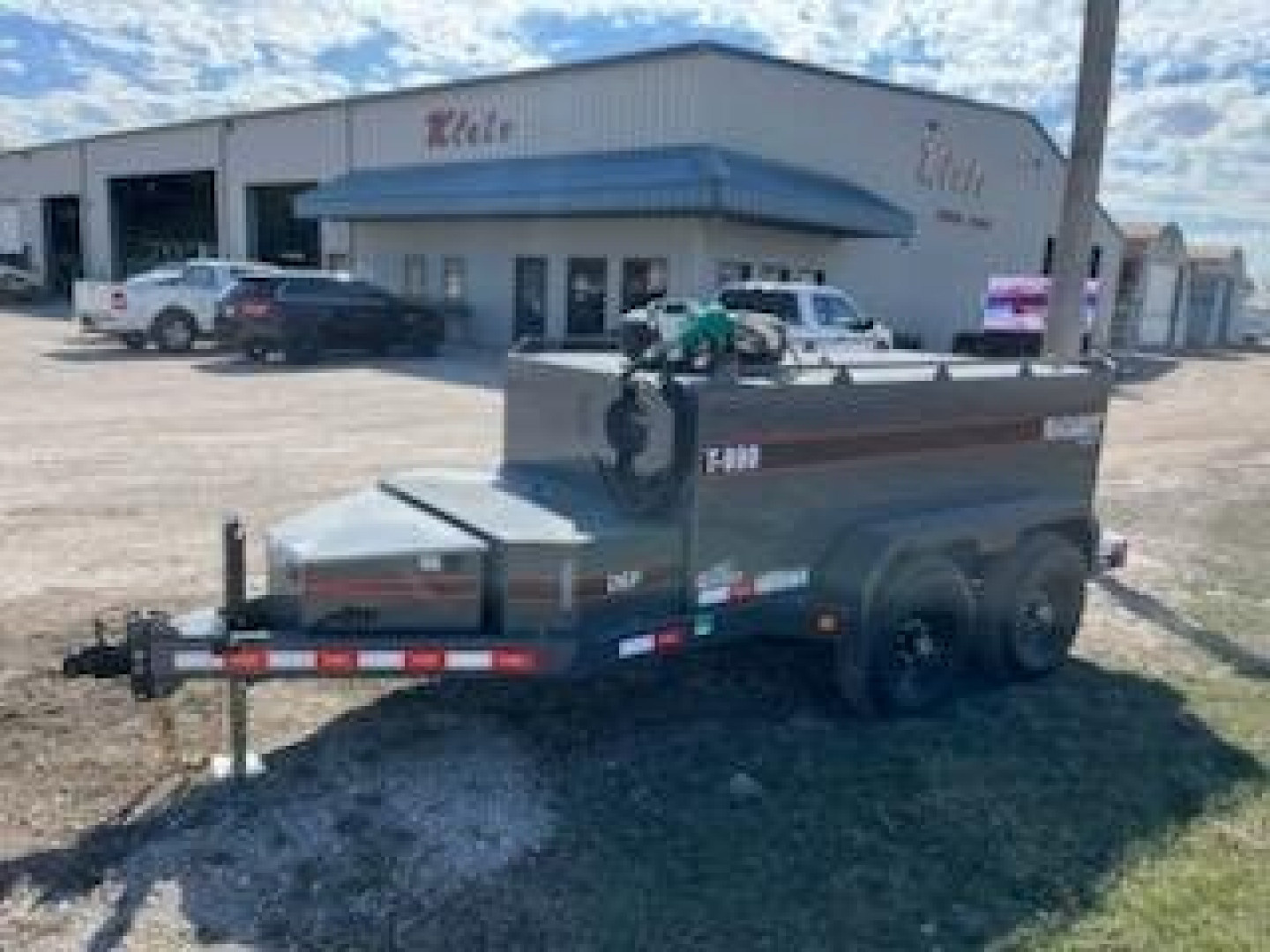 New 2025 Buckshot Trailers 990 Fuel Trailer