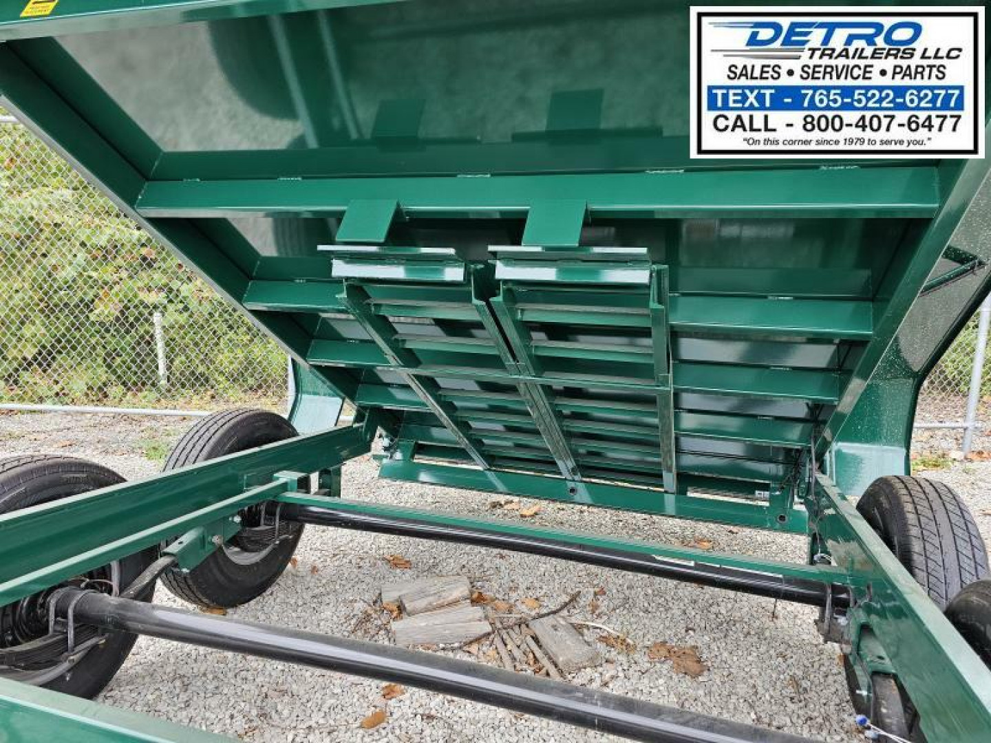 New 2024 Sure-Trac FOREST GREEN 82" x 14' 14K Telescopic HD Low Profile Dump Trailer w/ Hydraulic Jack