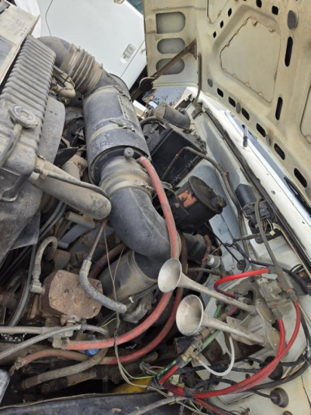 Used 1988 Ford F800 Dump Truck