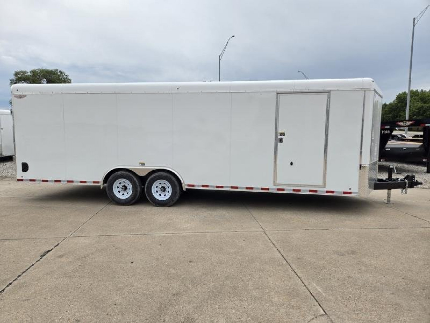 New 2027 H&H Trailers 8.5x24 HH Series Round Top V-Nose Enclosed Car Hauler Trailer 14K Cargo / Enclosed Trailer