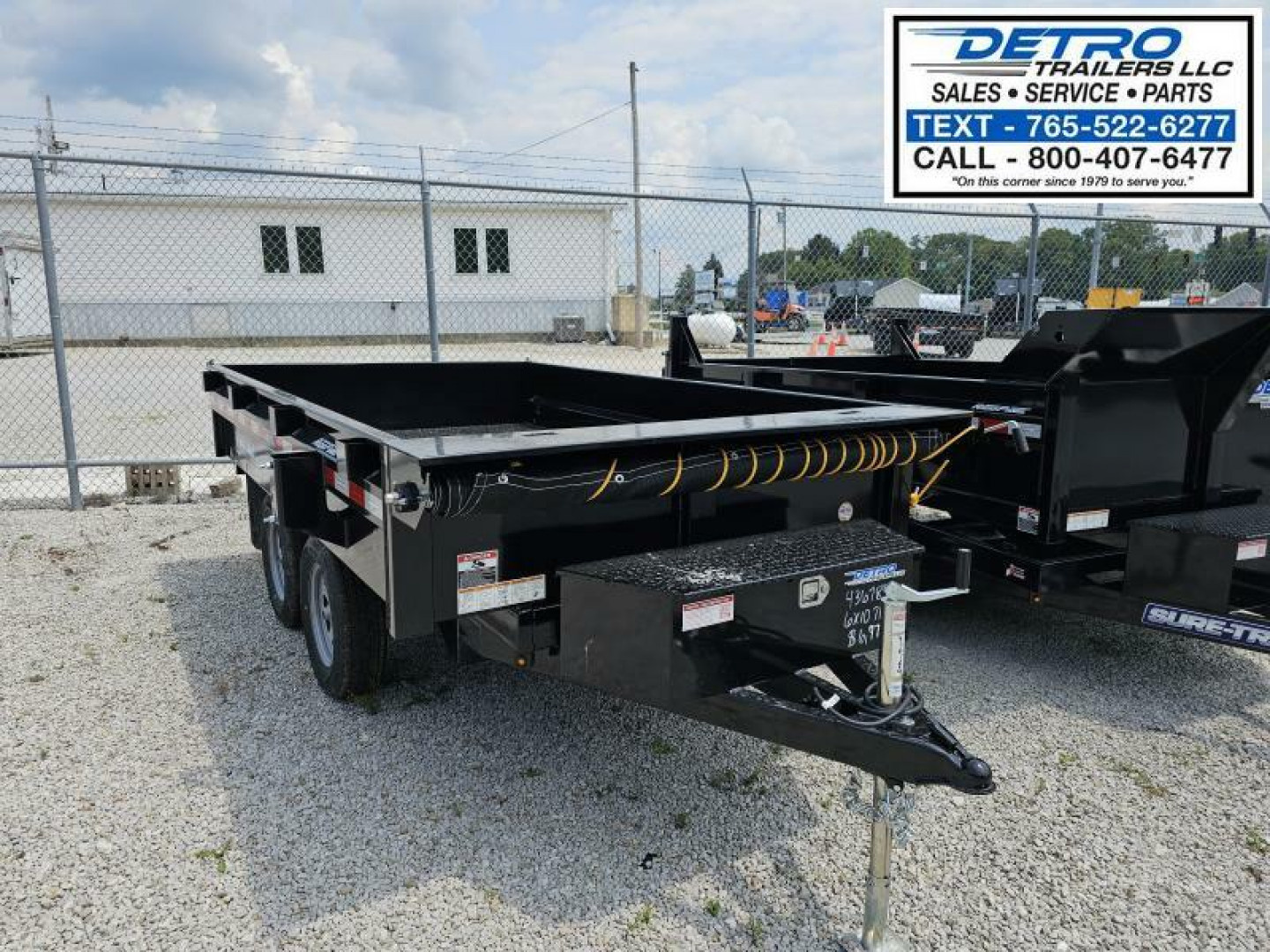New 2025 Sure-Trac 6' X 10' 7K Single Ram SD Deckover Dump Trailer
