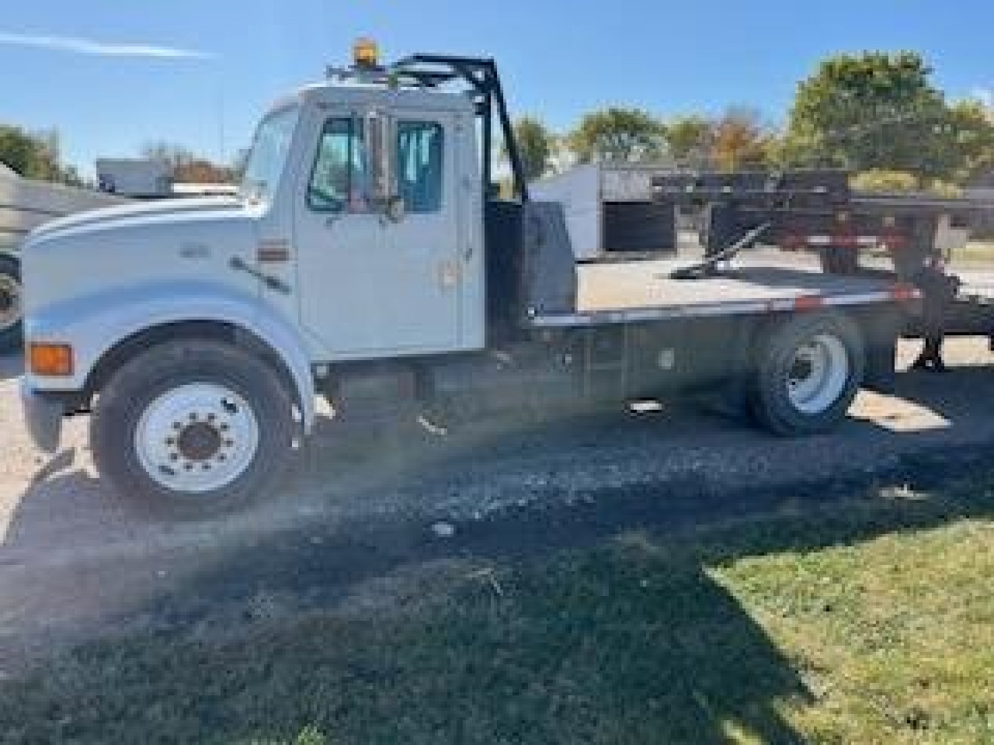 Used 2000 International 4700 Truck